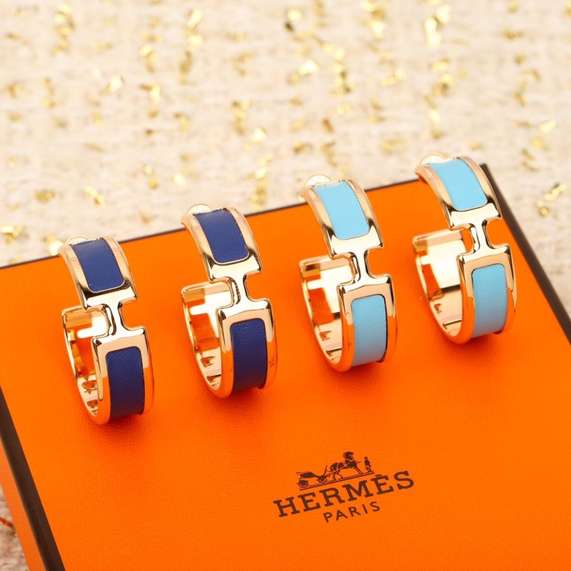 H**me5 bracelets